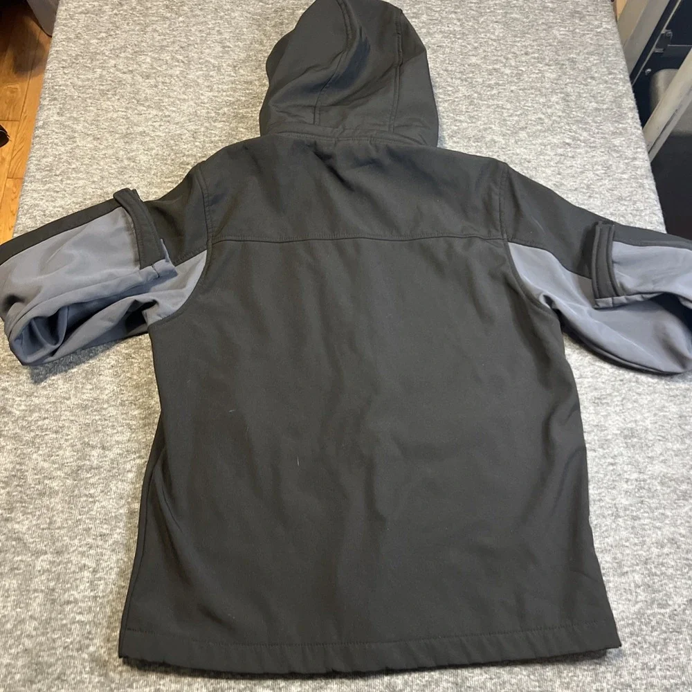 REEBOK Midweight Softshell Jacket Boys Husky Size 10-12 Black/Gray Ready To Wear